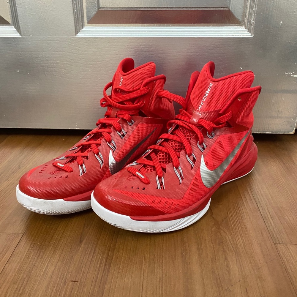 Men’s Nike basketball shoes- Hyperdunk